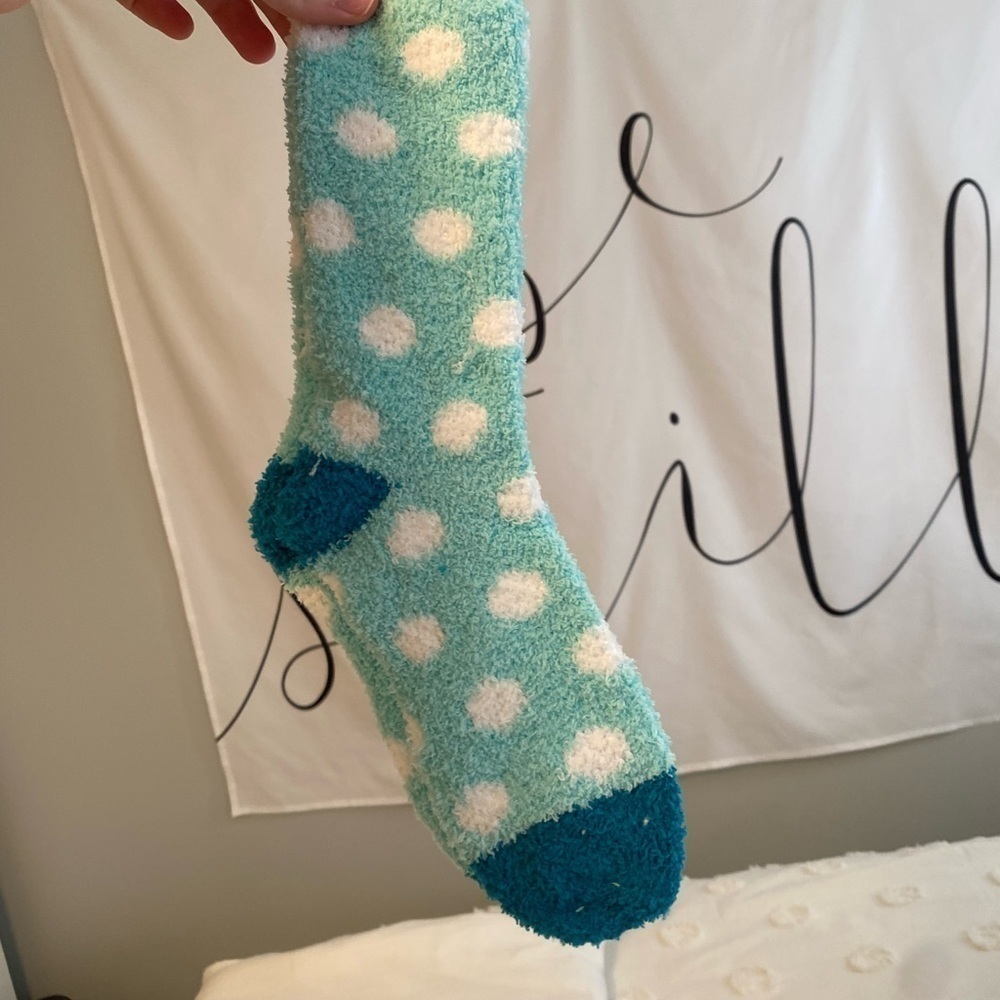 𝅺POLKA Dot Fuzzy Socks
